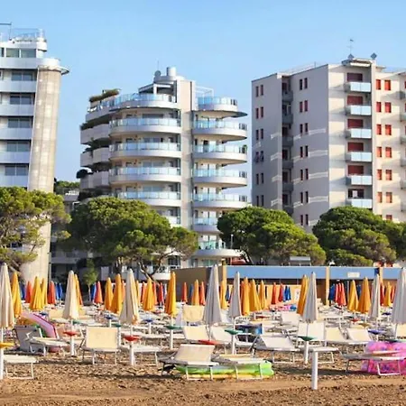 Daire For 4 People In A Residential Complex Lignano Sabbiadoro